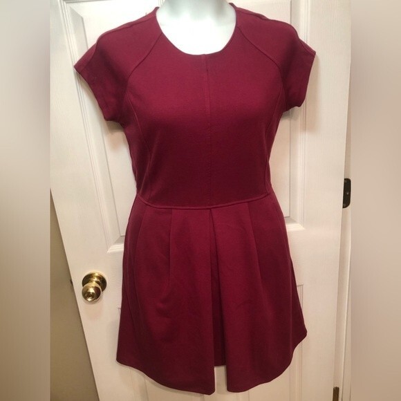 Joe Fresh Sz 8 Burgundy Knit Dress - Picture 1 of 7
